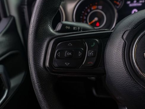 Used 2021 Jeep Wrangler Unlimited Sport image 24