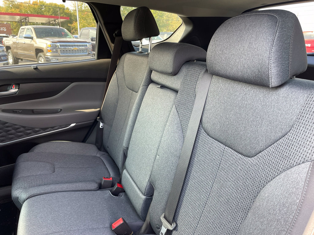 Used 2020 Hyundai Santa Fe SEL w/ Convenience Package FWD image 12