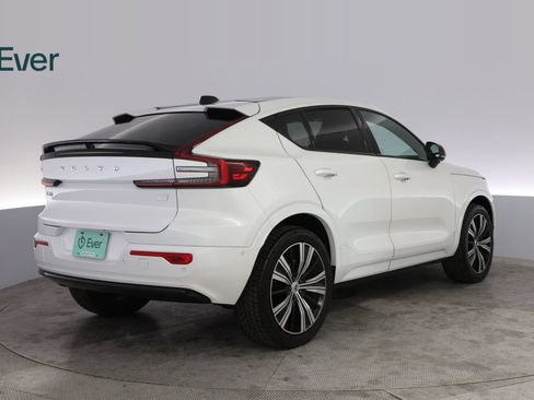 Used 2023 Volvo C40 P8 Recharge Plus AWD/4WD image 3
