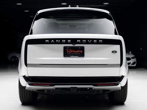 Used 2023 Land Rover Range Rover SE image 27