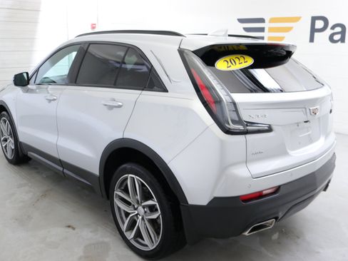 Used 2022 Cadillac XT4 Sport w/ Cold Weather Package image 7