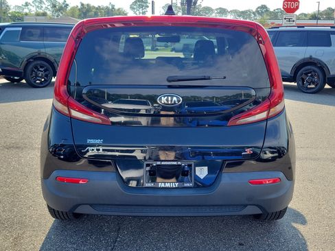 Used 2020 Kia Soul S FWD image 5