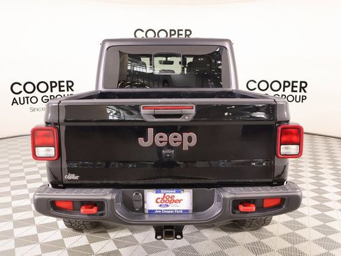 Used 2023 Jeep Gladiator Rubicon w/ Cold Weather Group image 23