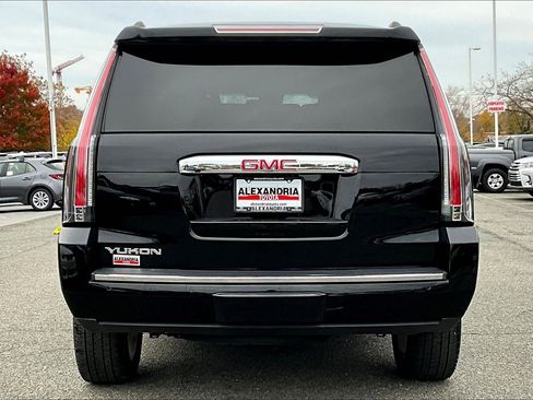 Used 2020 GMC Yukon Denali w/ Open Road Package image 4
