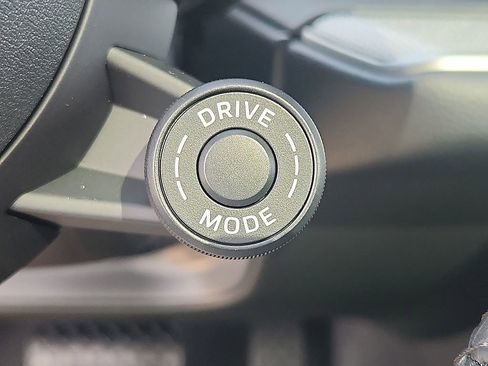 New 2026 Porsche Cayenne Coupe image 19