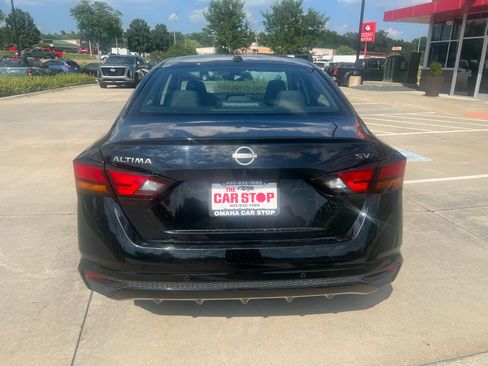 Used 2024 Nissan Altima 2.5 SV image 7