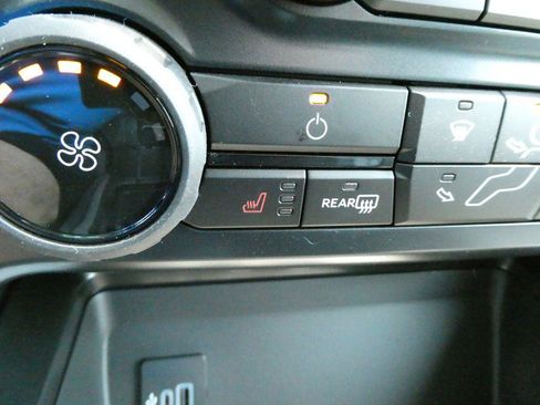 New 2026 Ford F250 XLT w/ XLT Premium Package AWD/4WD image 28