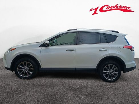Used 2018 Toyota RAV4 Limited image 4