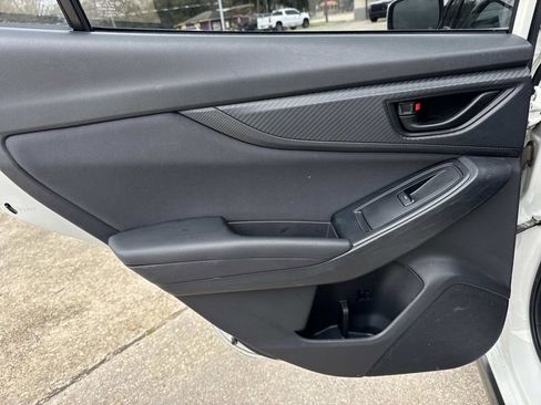 Used 2019 Subaru Crosstrek 2.0i Premium image 29