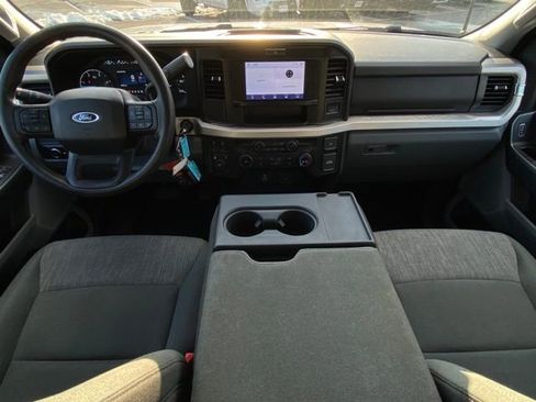 Used 2025 Ford F250 XLT image 25