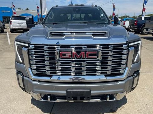 Used 2024 GMC Sierra 2500 Denali w/ Denali Reserve Package AWD/4WD image 5