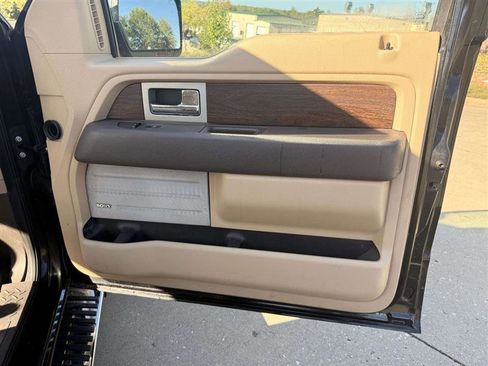 Used 2013 Ford F150 Lariat w/ Luxury Equipment Group image 23