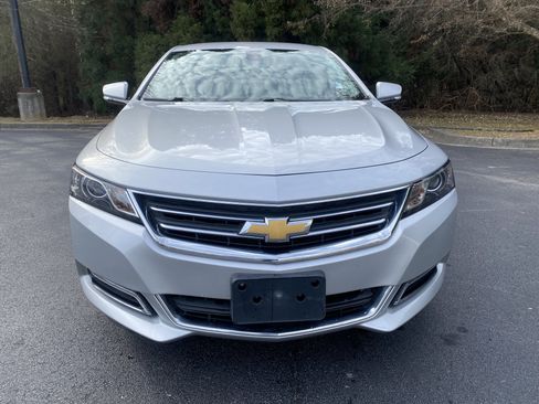 Used 2020 Chevrolet Impala LT w/ LT Convenience Package image 3