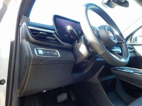 Used 2025 Buick Enclave Preferred image 18