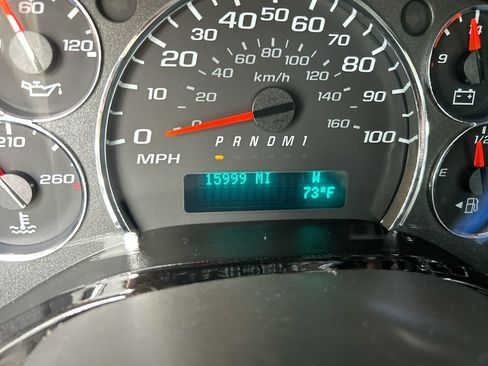 Used 2021 Chevrolet Express 2500 LS w/ Enhanced Convenience Package RWD image 16