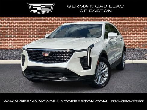 Certified 2024 Cadillac XT4 Luxury w/ Cold Weather Package FWD image 1