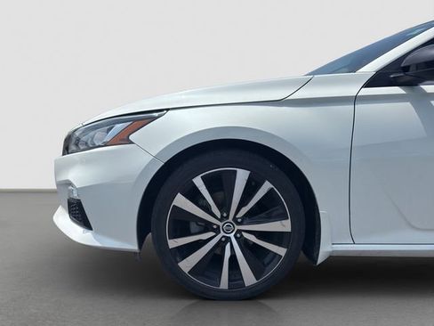 Used 2020 Nissan Altima 2.5 SR w/ Premium Package FWD image 20