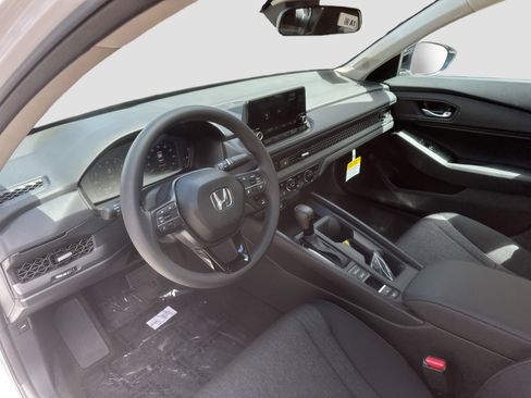 New 2025 Honda Accord SE image 7