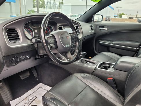 Used 2022 Dodge Charger SXT w/ Leather Interior Group RWD image 10