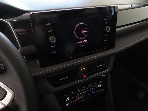 Certified 2026 Volkswagen Taos SE FWD image 17