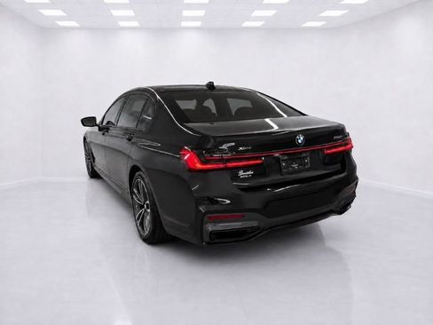 Used 2022 BMW 750i xDrive w/ Executive Package AWD/4WD image 16