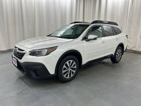 Used 2022 Subaru Outback Premium image 2