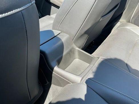 Used 2021 Chevrolet Camaro LT RWD image 30