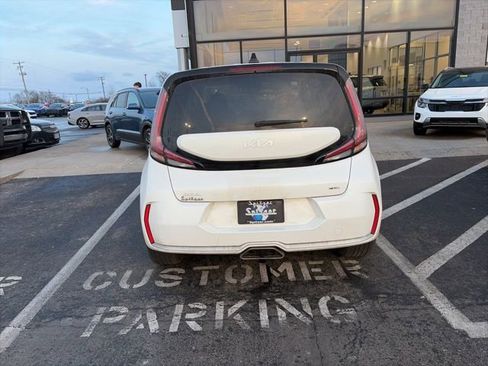 Used 2023 Kia Soul GT-Line image 6