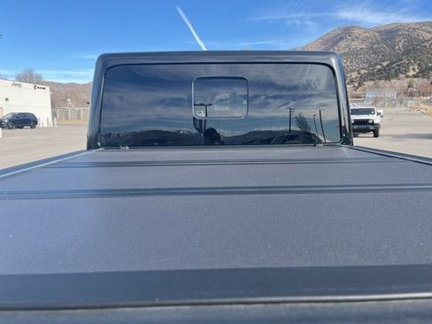 Used 2023 Jeep Gladiator Mojave w/ Cold Weather Group image 11