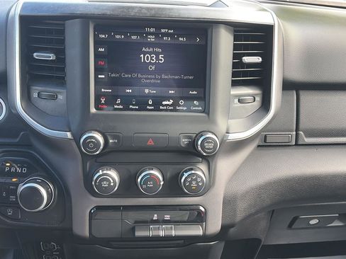 Used 2021 RAM 1500 Big Horn image 9