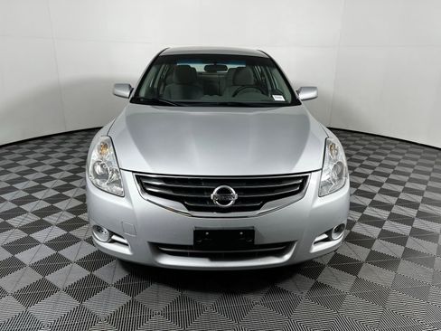 Used 2011 Nissan Altima 2.5 image 2