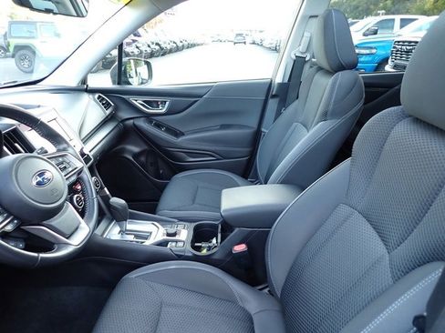 Used 2020 Subaru Forester Premium image 13