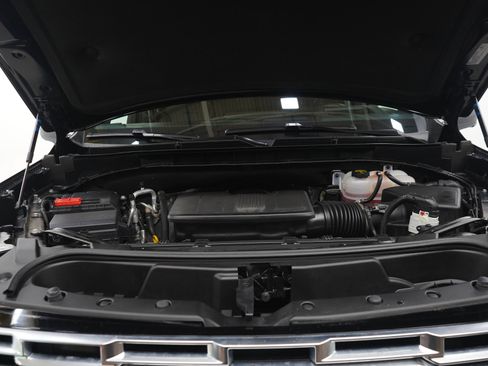 Used 2025 GMC Yukon XL Denali w/ LPO, Floor Liner Package AWD/4WD image 32