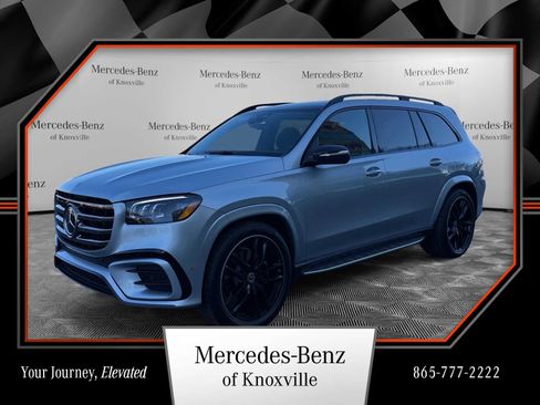 Used 2025 Mercedes-Benz GLS 580 4MATIC image 1