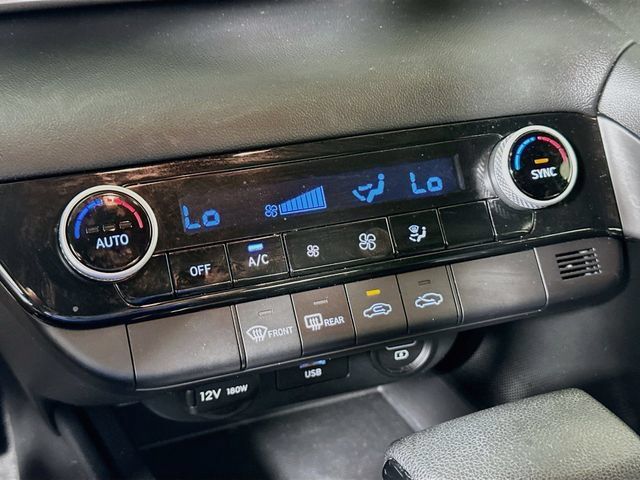 Used 2023 Hyundai Elantra SEL FWD image 17