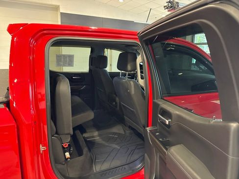 Used 2019 Chevrolet Silverado 1500 LT Trail Boss AWD/4WD image 15