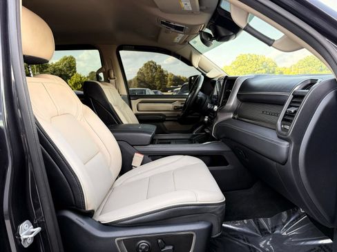 Used 2020 RAM 1500 Limited RWD image 28