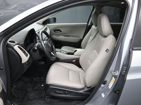 Certified 2019 Honda HR-V Touring image 19