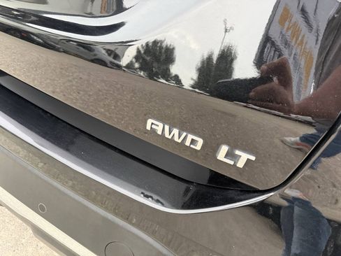 Used 2022 Chevrolet Equinox LT AWD/4WD image 38