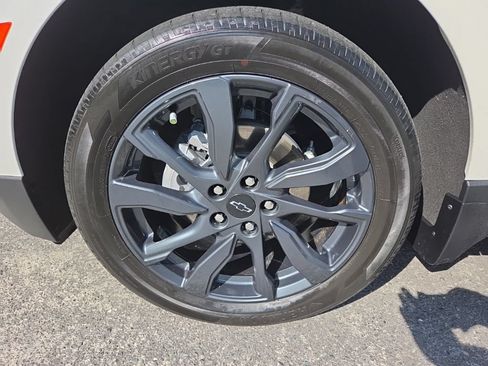 Used 2024 Chevrolet Equinox RS w/ RS Leather Package AWD/4WD image 12