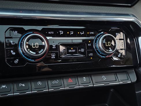 Used 2025 GMC Sierra 1500 Denali image 24