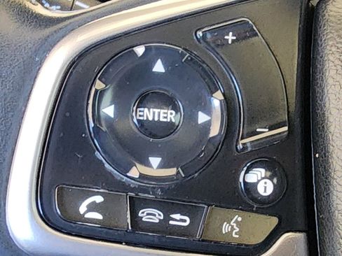 Used 2019 Honda CR-V Touring image 11
