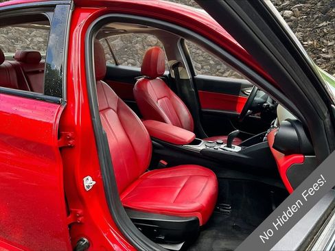 Used 2020 Alfa Romeo Giulia Ti w/ Nero Edizione AWD/4WD image 7