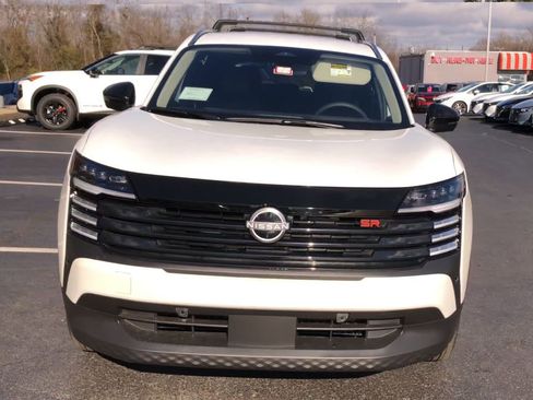 New 2026 Nissan Kicks SR w/ Cold Weather Package image 3