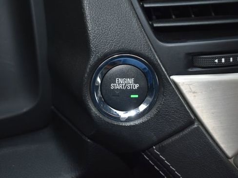 Used 2020 GMC Yukon Denali w/ Denali Ultimate Black Edition image 27