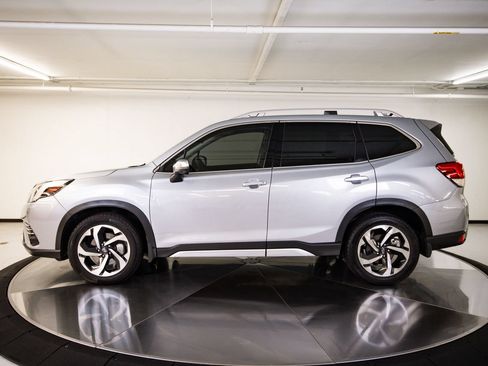 Used 2022 Subaru Forester Touring w/ Popular Package #2 AWD/4WD image 2