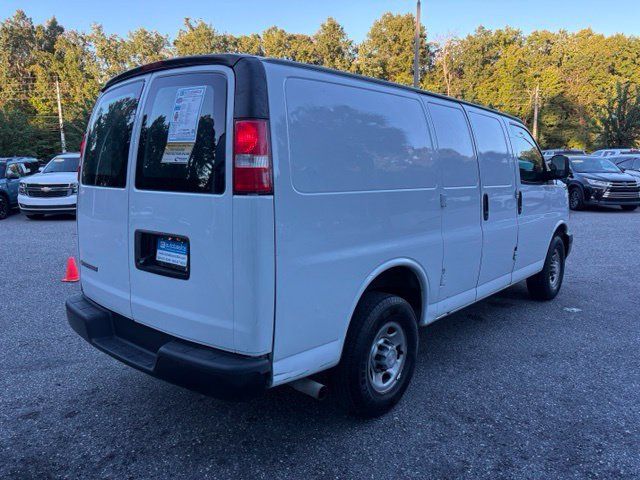 Used 2019 Chevrolet Express 2500 RWD image 5