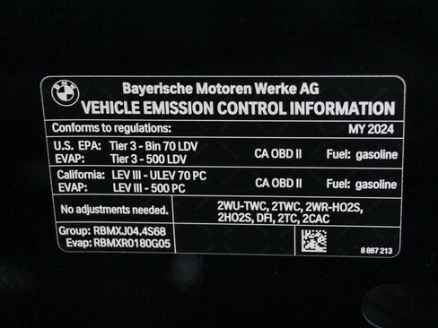 Certified 2024 BMW 760i xDrive w/ Executive Package AWD/4WD image 27