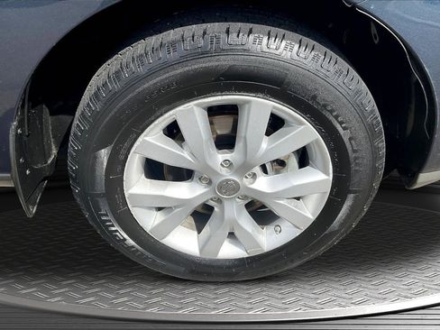 Used 2012 Nissan Murano SV AWD/4WD image 32