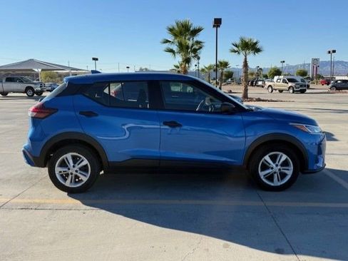 Used 2024 Nissan Kicks S image 3